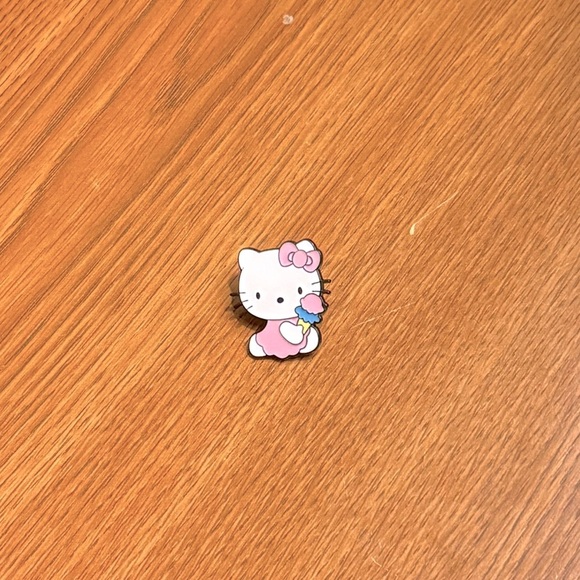 Women’s Accessories Hello Kitty Holding Ice Cream Cone Pink & White Enamel Pin - Picture 1 of 2